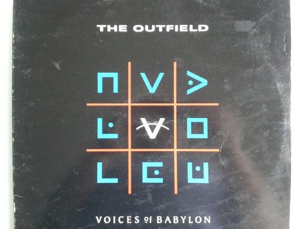 The Outfield, Voices Of Babylon-LP, Vinilos, Historia Nuestra