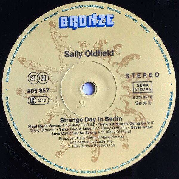 Sally Oldfield Strange Day In Berlin-LP, Vinilos, Historia Nuestra