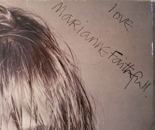 LP, Marianne Faithfull, Synthpop | Historia Nuestra