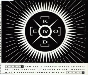 CD, Electro, Industrial, Kode IV | Historia Nuestra