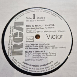 Nancy Sinatra, This Is Nancy Sinatra - LP: imagen 2