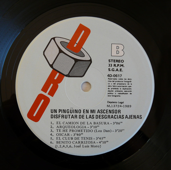 Un Pingüino En Mi Ascensor, Disfrutar Con Las Desgracias Ajenas - LP